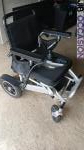 Fauteuil roulant électrique pliant  Fauteuil roulant électrique pliant