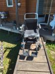 Fauteuil roulant électrique pliable